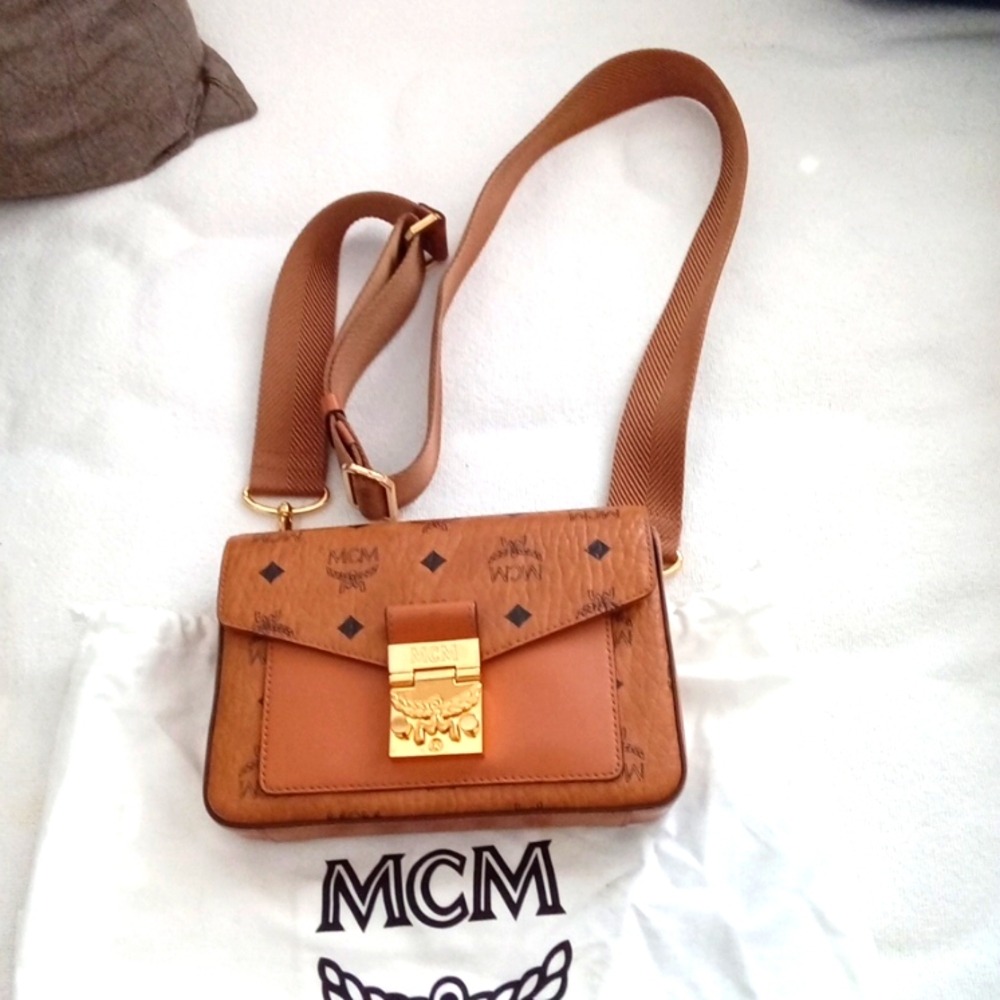 Handbag